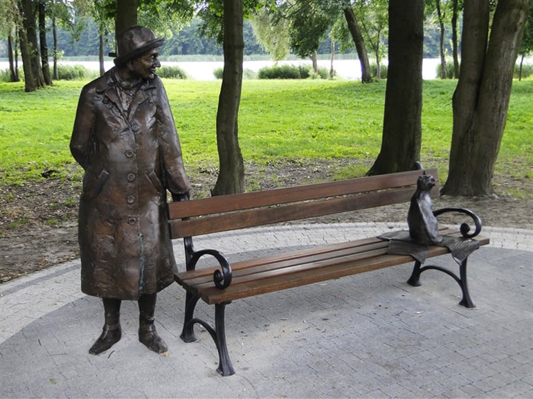 Ławeczka Szymborskiej, fot. Fundacja Wisławy Szymborskiej